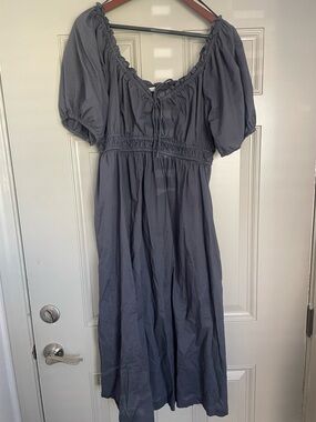 Old Navy Maternity Puff-Sleeve Midi Dress